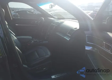 2018 Ford Explorer Sport z USA, uszkodzony, nr VIN 1FM5K8GT4JGC33009